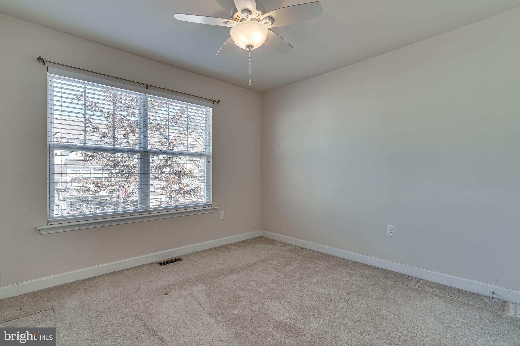 OAK TREE LANDING - Residential