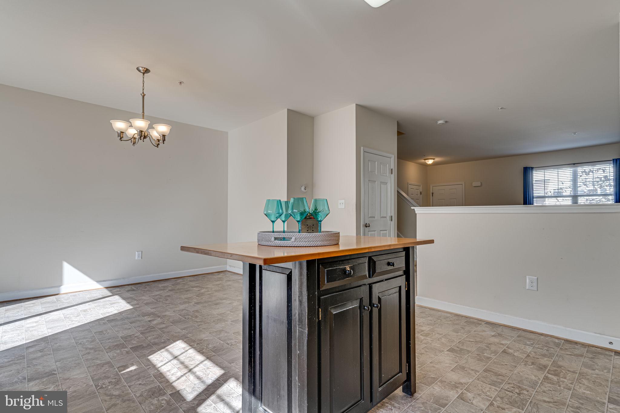 OAK TREE LANDING - Residential