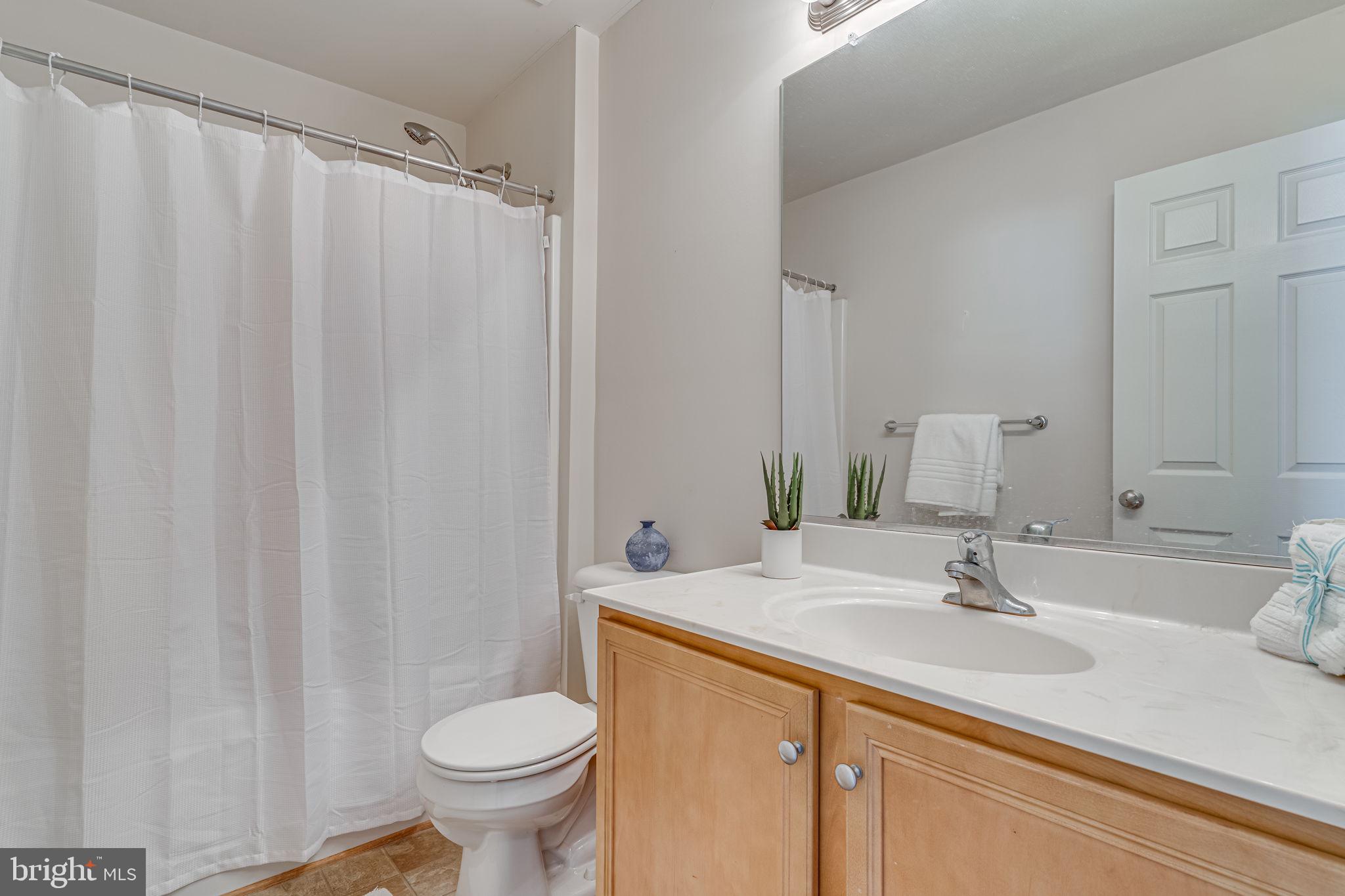 OAK TREE LANDING - Residential