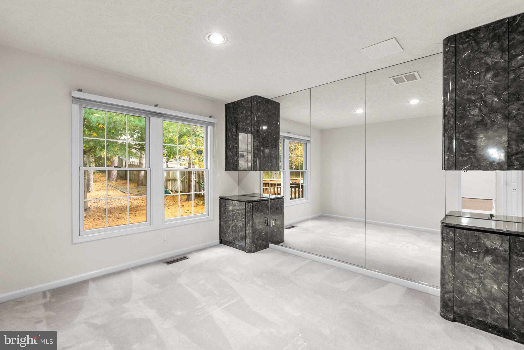 SHEPHERDS GLEN - Residential