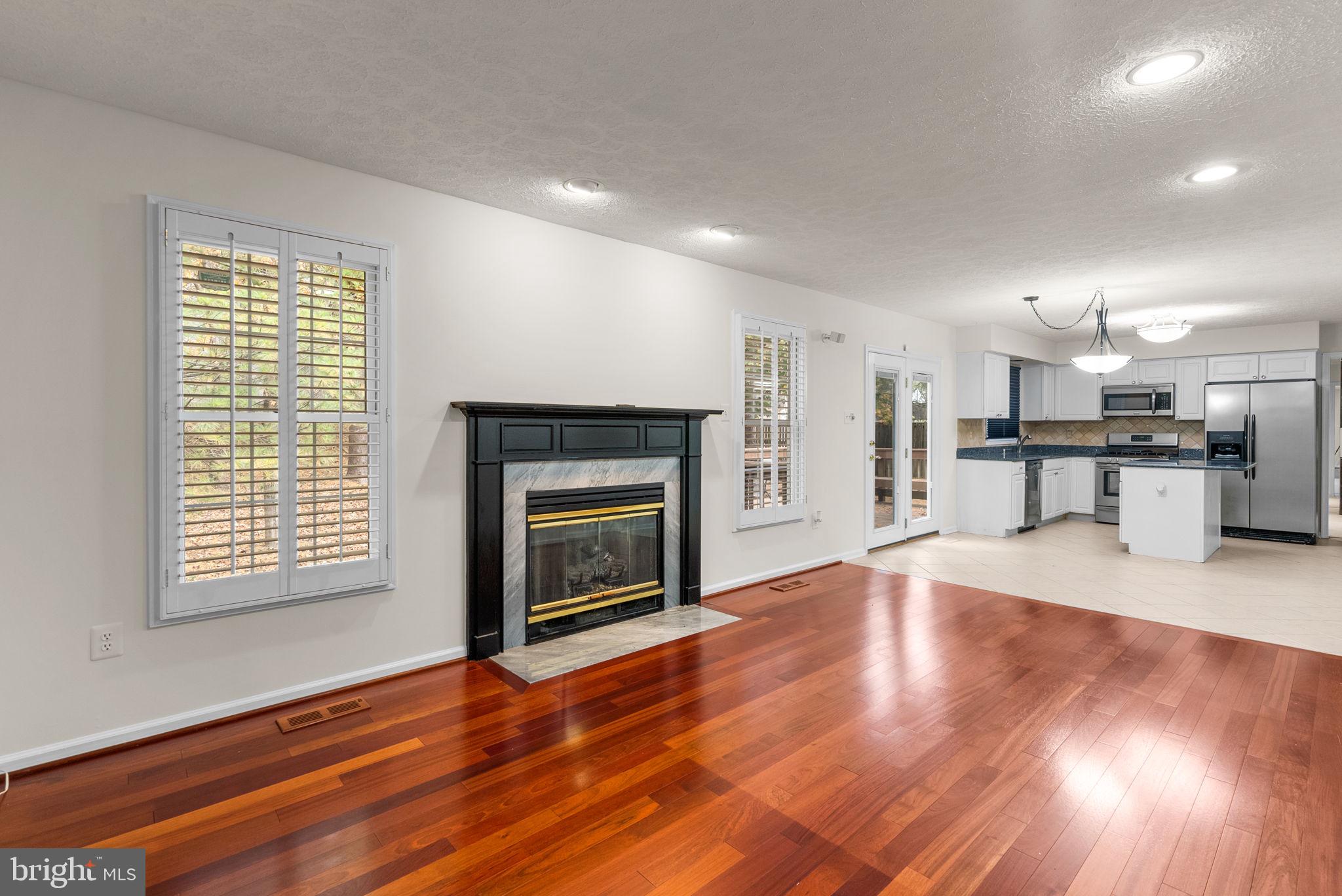 SHEPHERDS GLEN - Residential