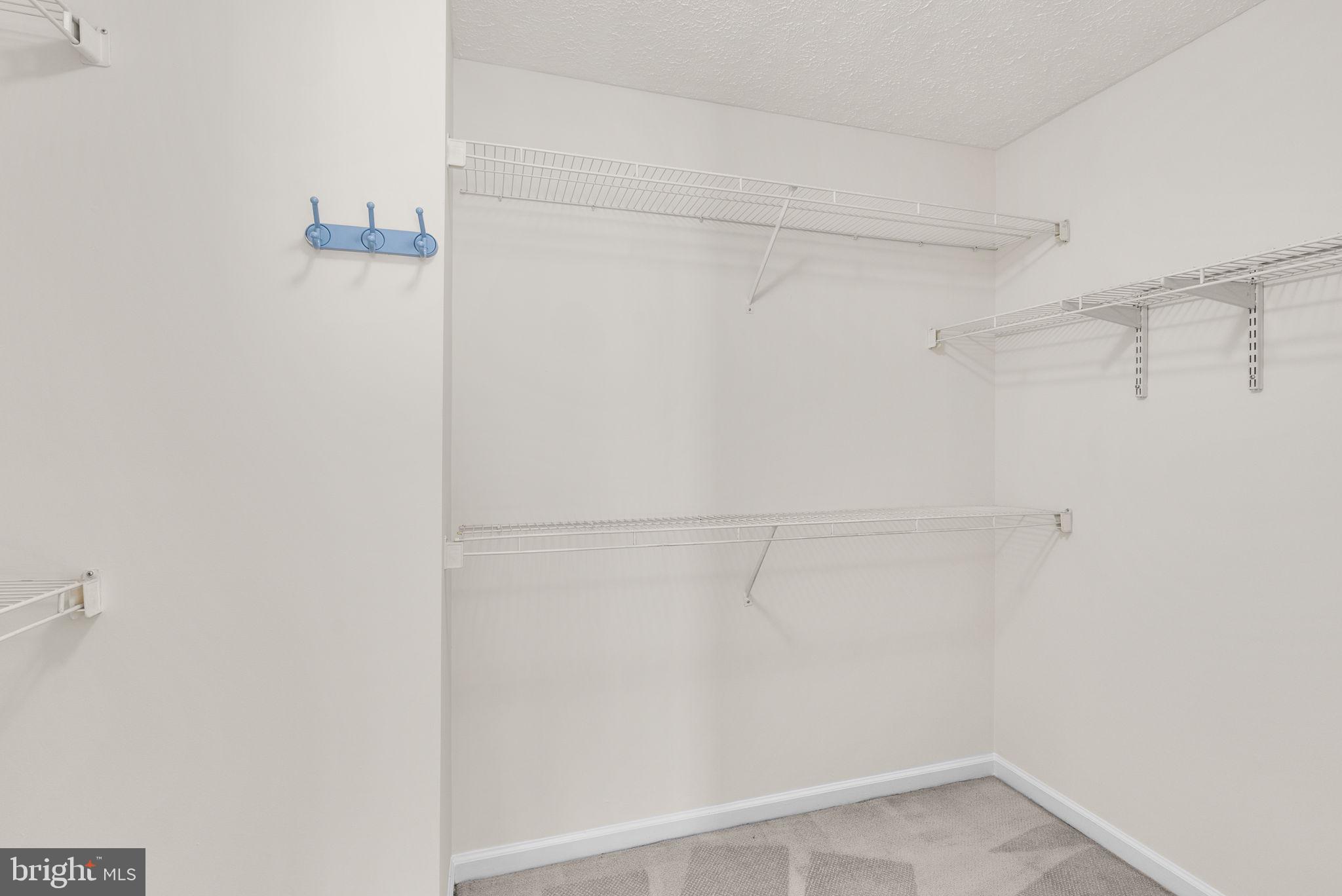 SHEPHERDS GLEN - Residential