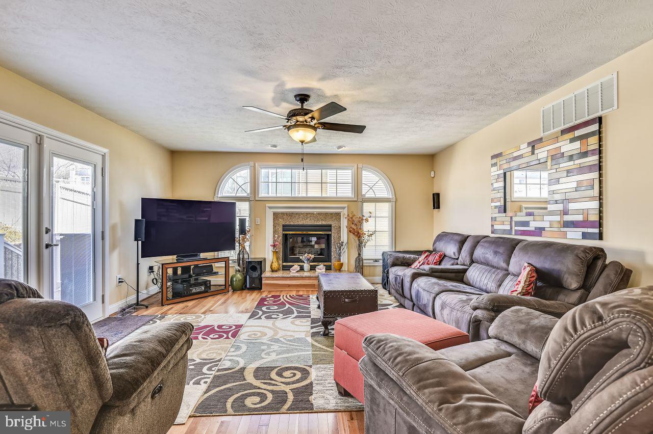 LYONSWOOD - Residential