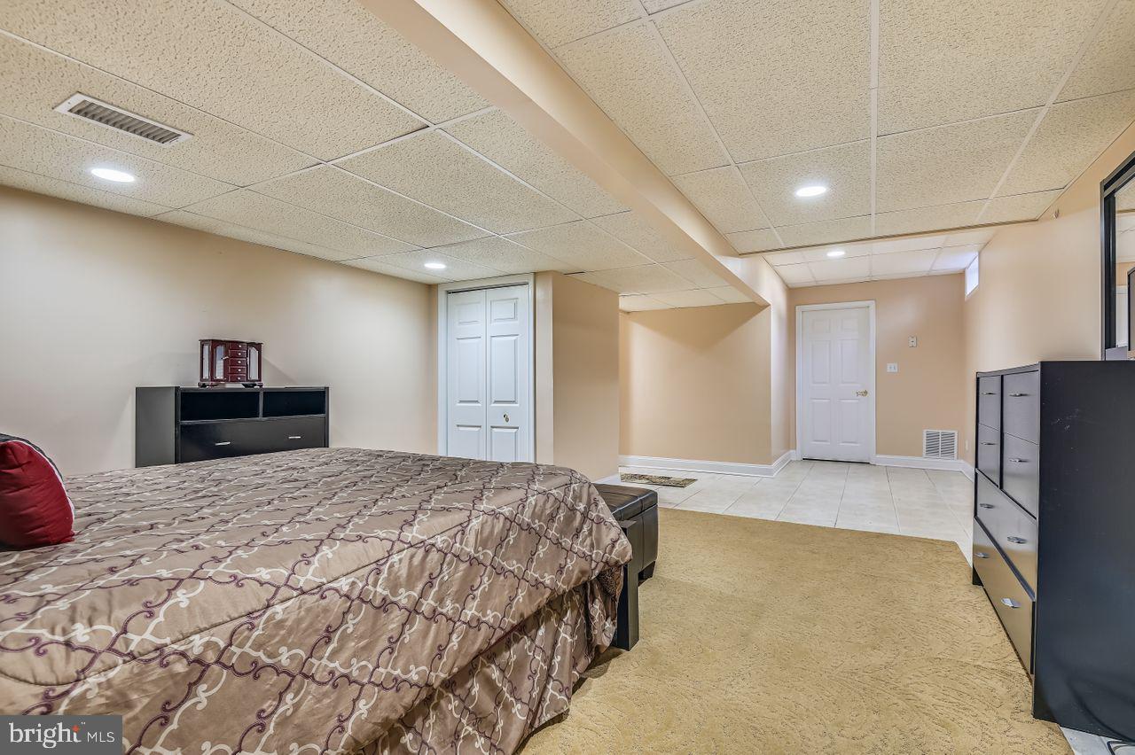 LYONSWOOD - Residential