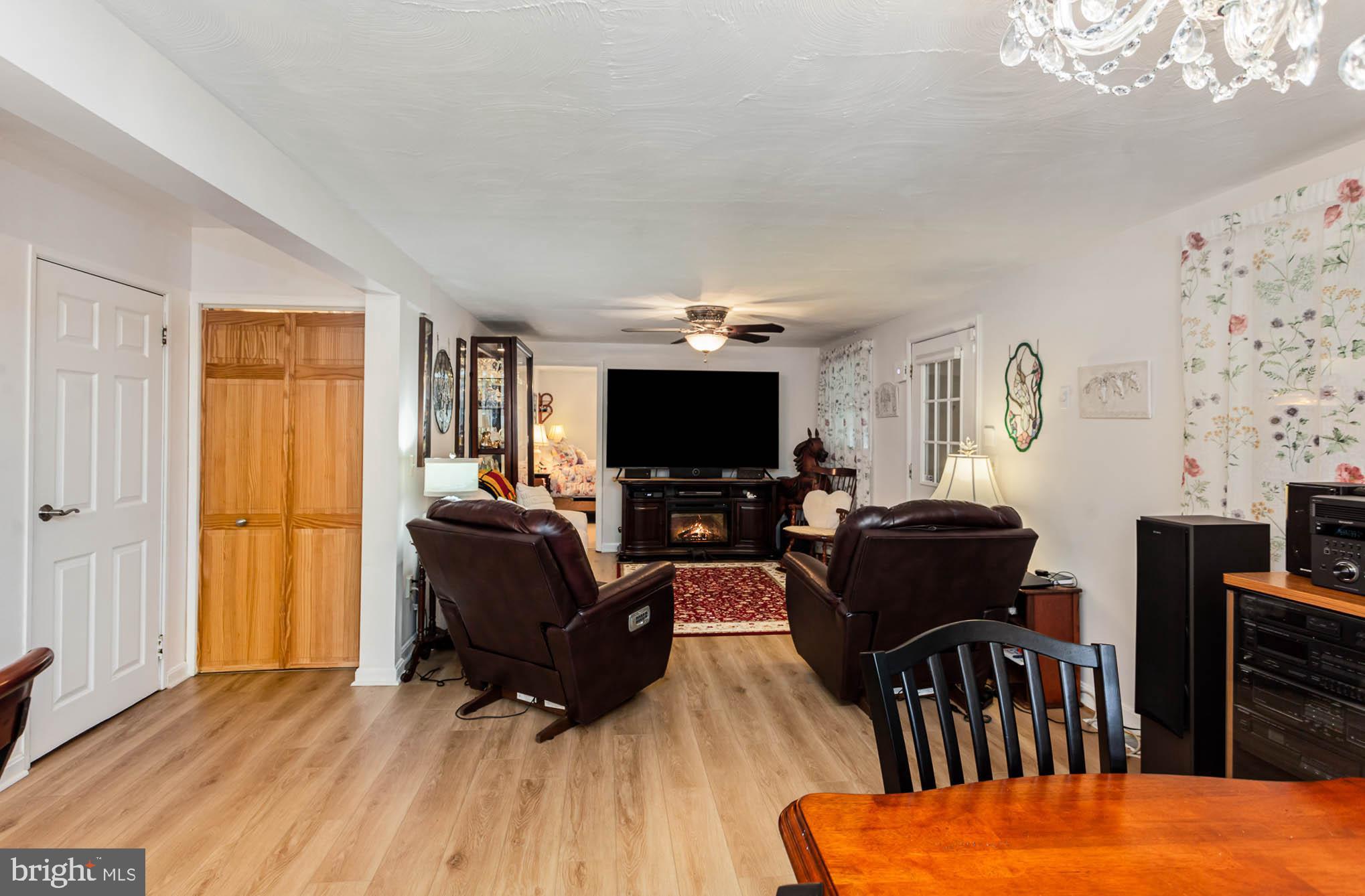 ABERDEEN HILLS - Residential