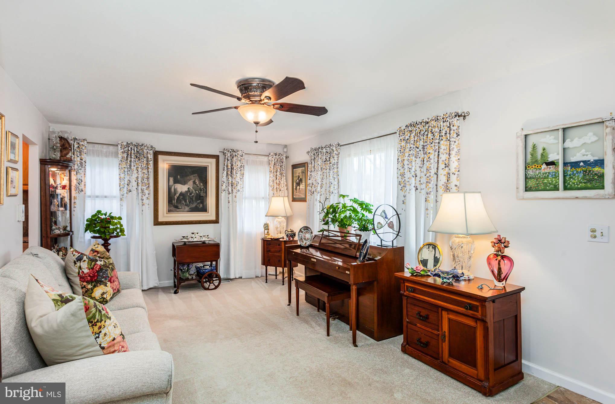 ABERDEEN HILLS - Residential