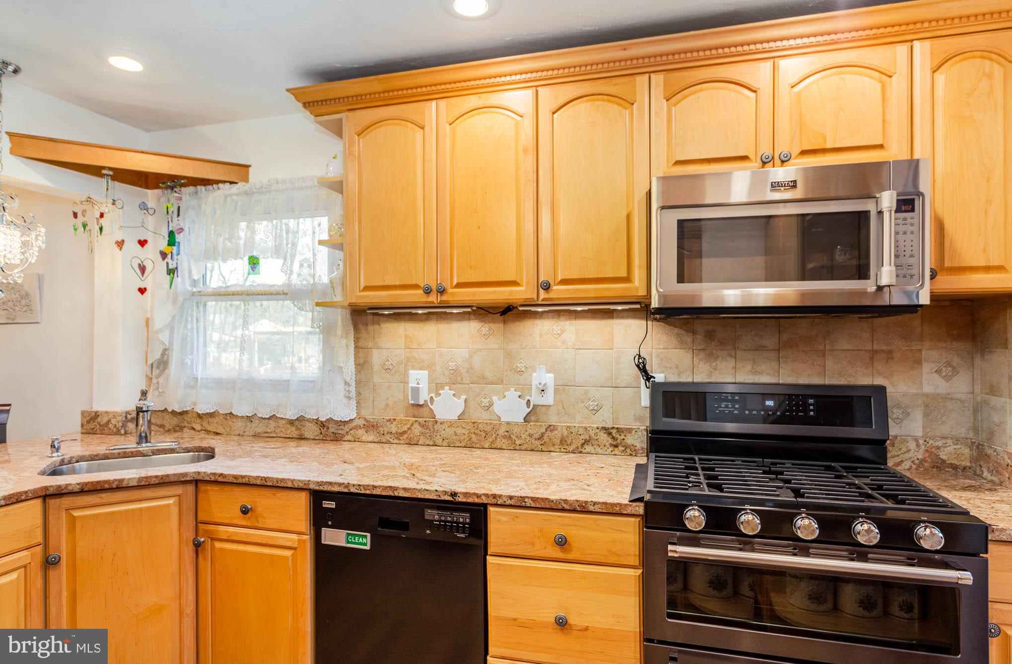 ABERDEEN HILLS - Residential