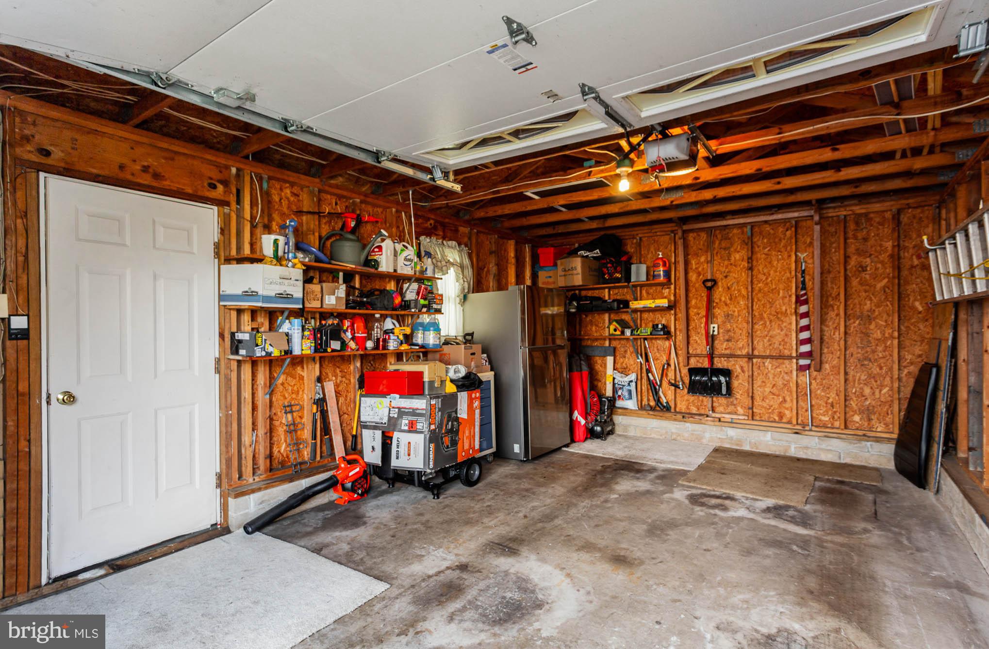 ABERDEEN HILLS - Residential