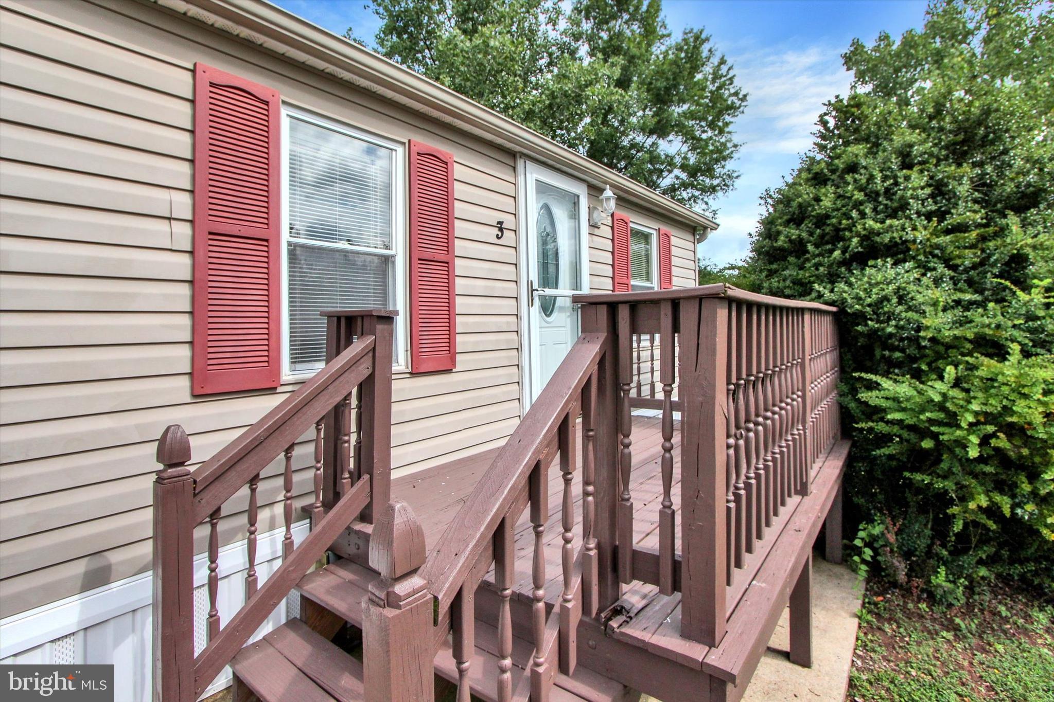 3 OAKLYN DRIVE