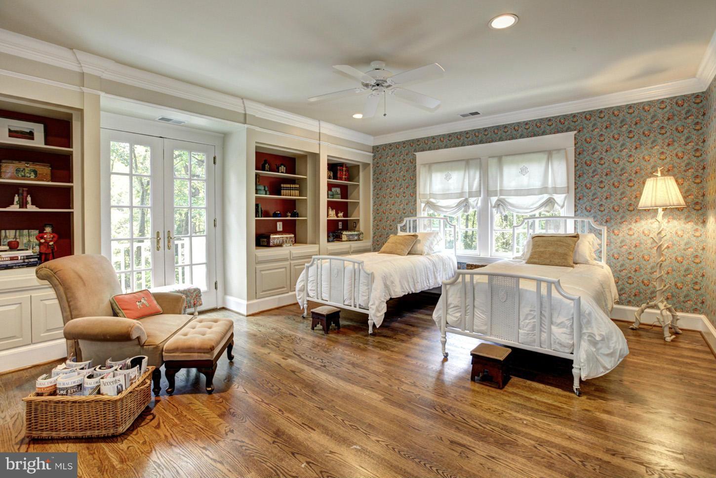 ELMWOOD ESTATES - Residential