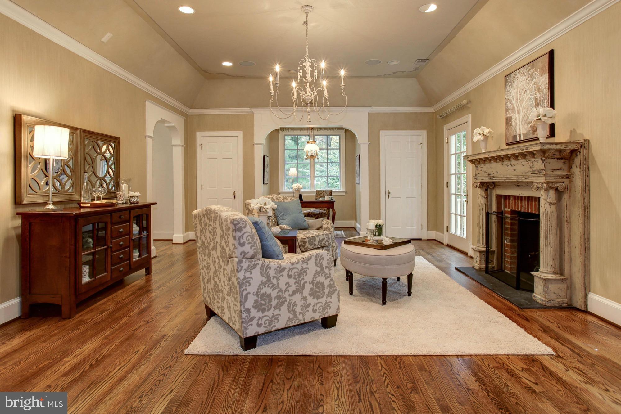 ELMWOOD ESTATES - Residential