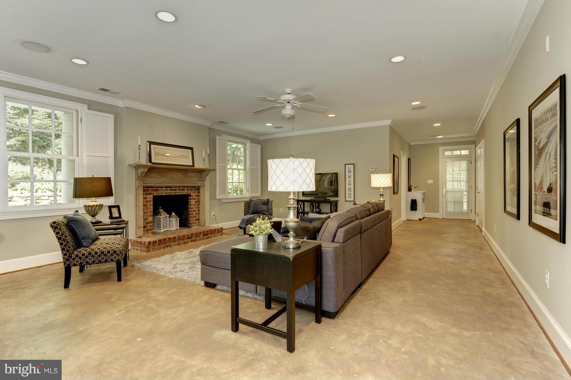 ELMWOOD ESTATES - Residential