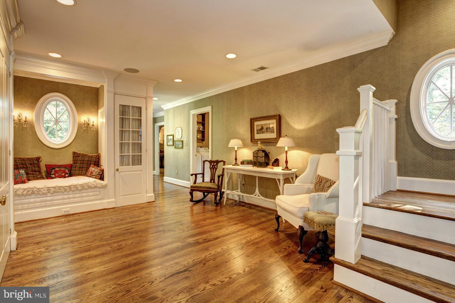 ELMWOOD ESTATES - Residential