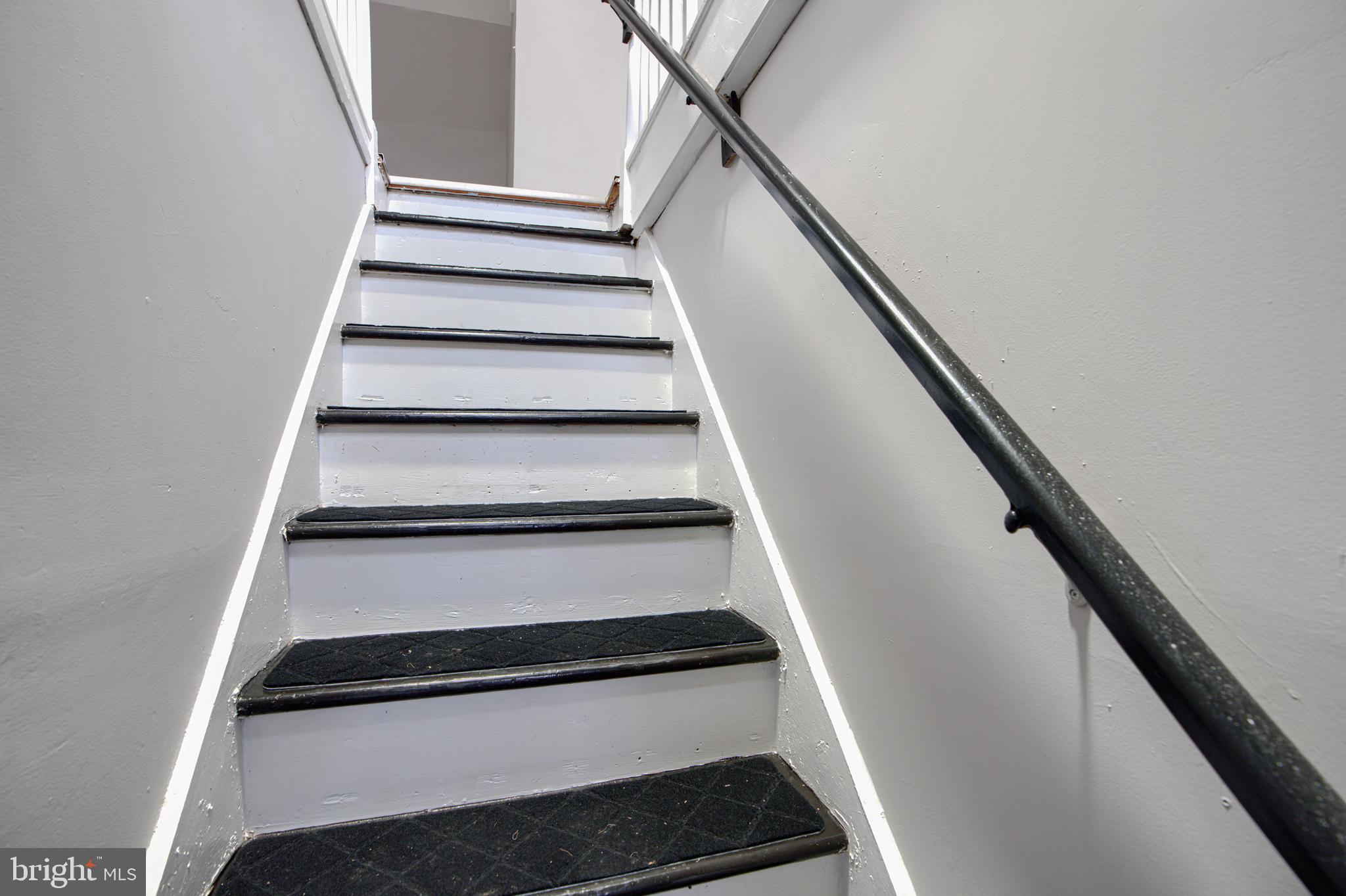 3807 FLEETWOOD AVENUE 3