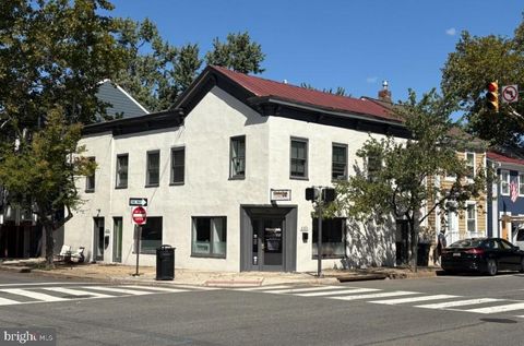 Property photo of 300 N Patrick Street, Alexandria, VA 22314