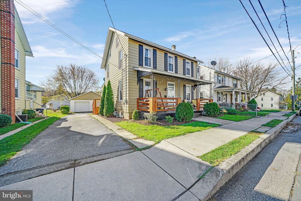 Photo of 52 BROAD ST, CHRISTIANA, PA 17509 (MLS # PALA2027618)