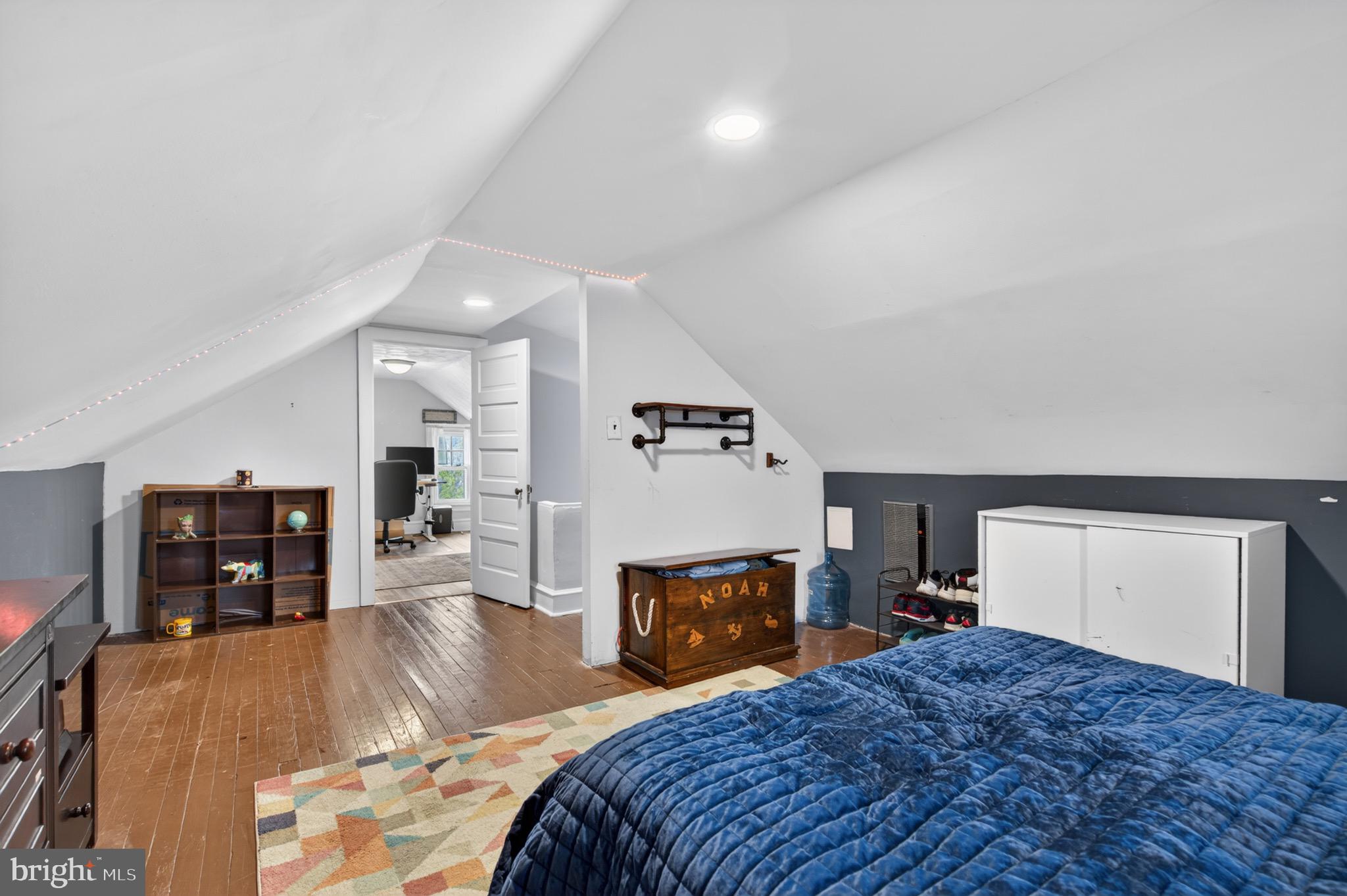BROOKLINE - Residential