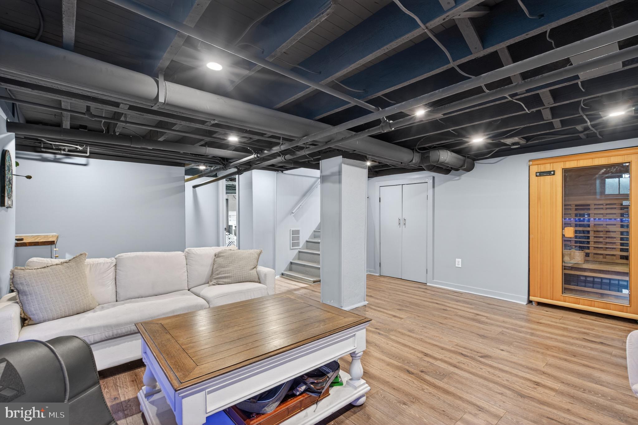 BROOKLINE - Residential