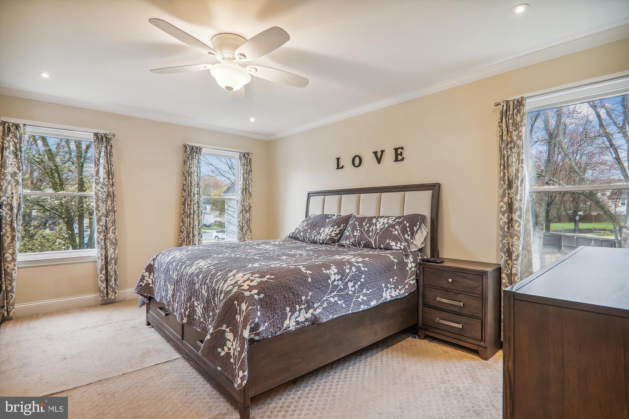 ENFIELD CHASE - Residential