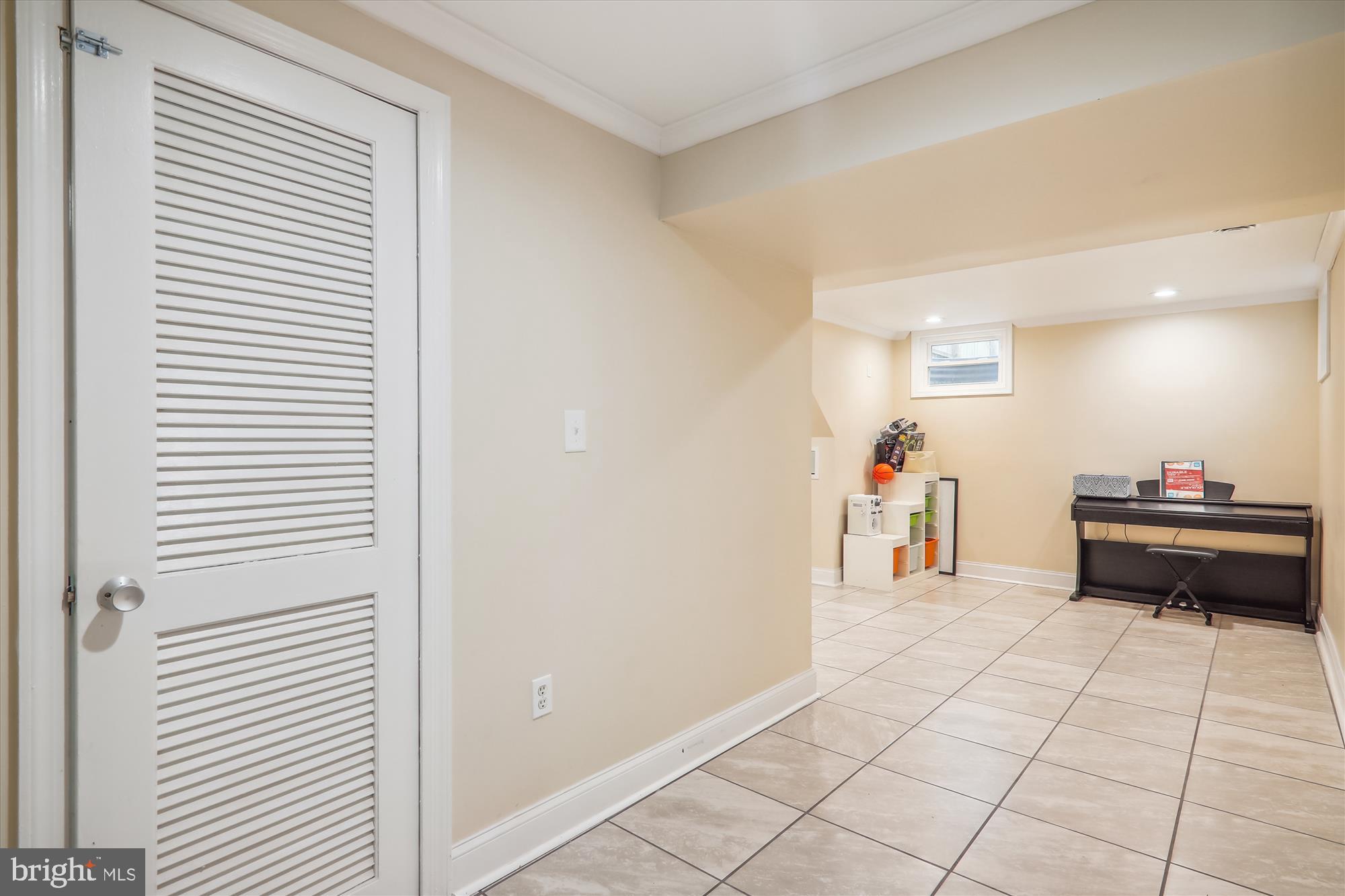 ENFIELD CHASE - Residential