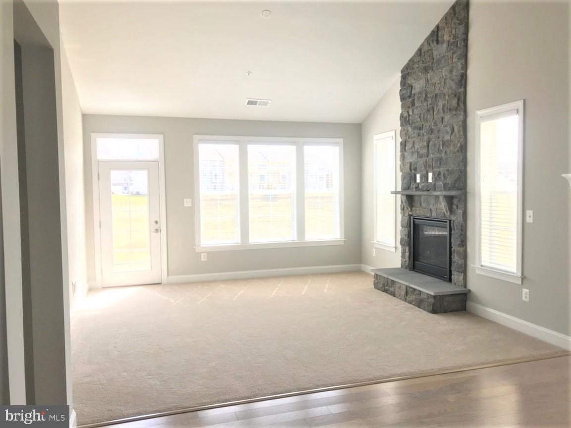 ROSEWOOD VILLAGE - Residential