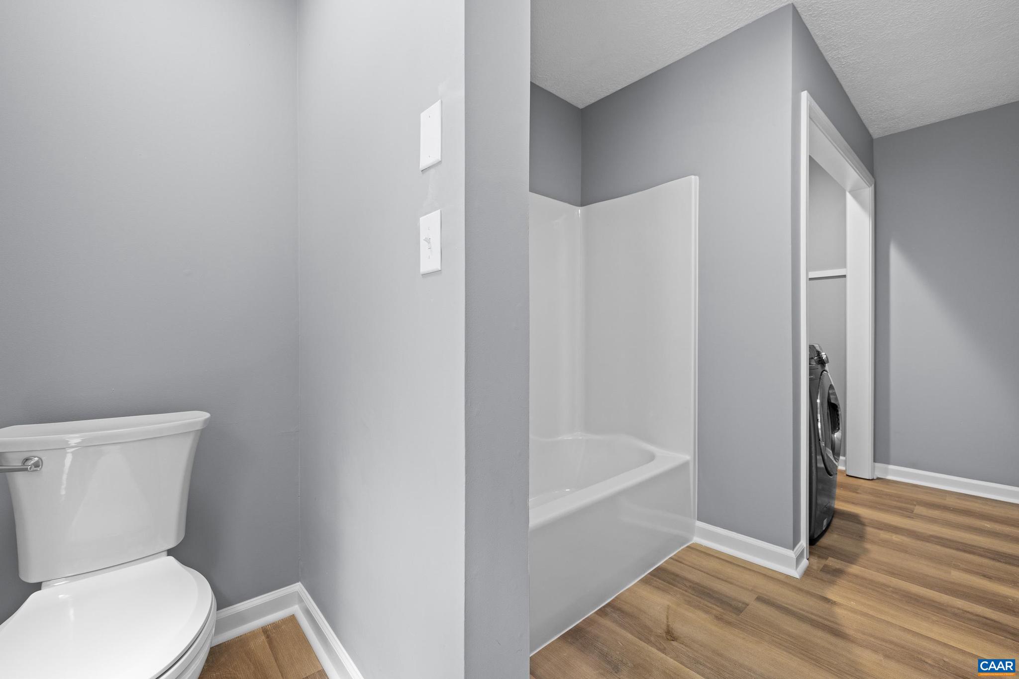 LAKE MONTICELLO - Residential Lease