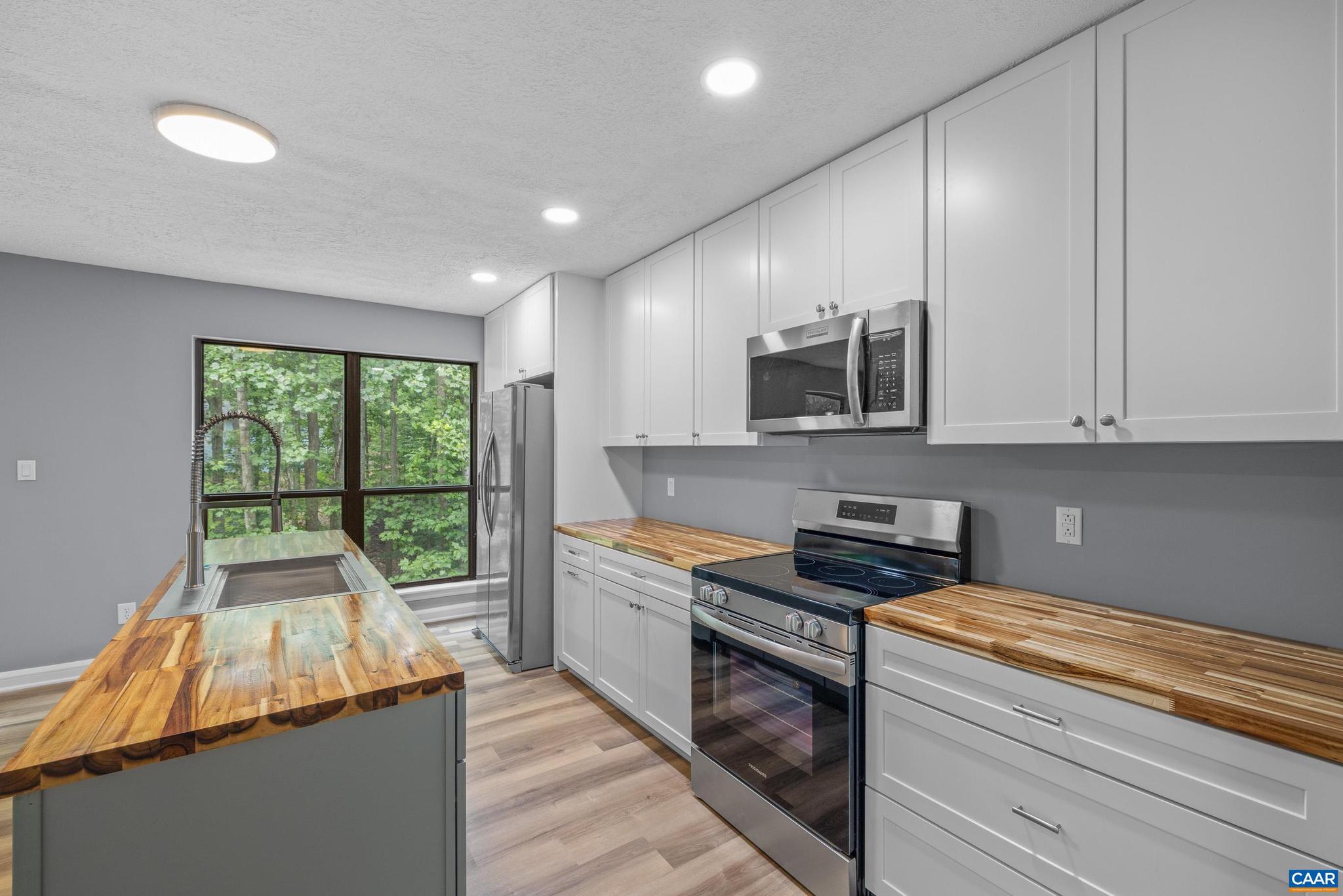 LAKE MONTICELLO - Residential Lease