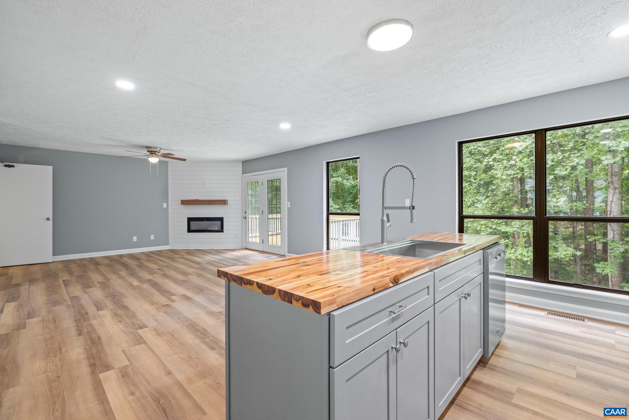 LAKE MONTICELLO - Residential Lease