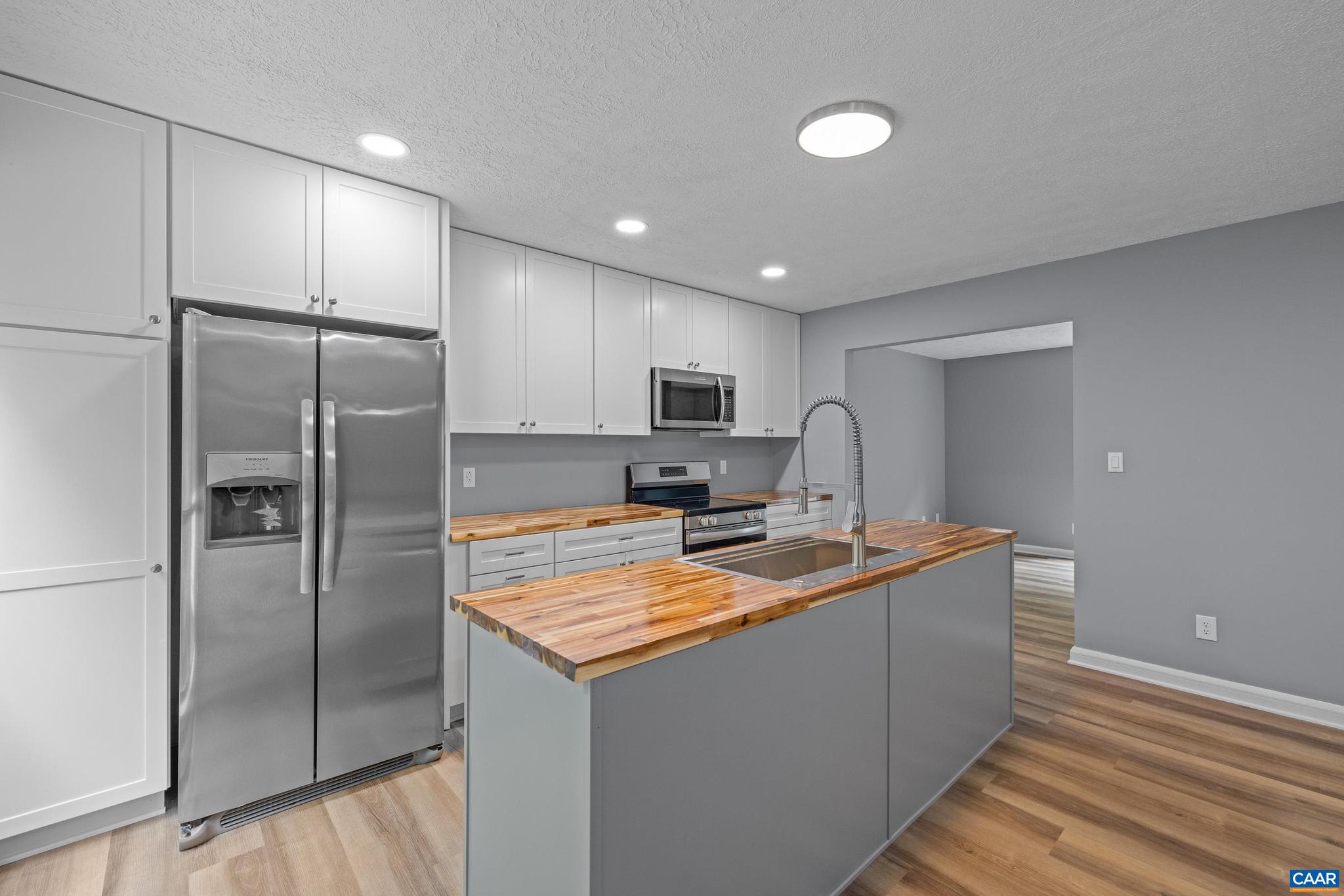 LAKE MONTICELLO - Residential Lease