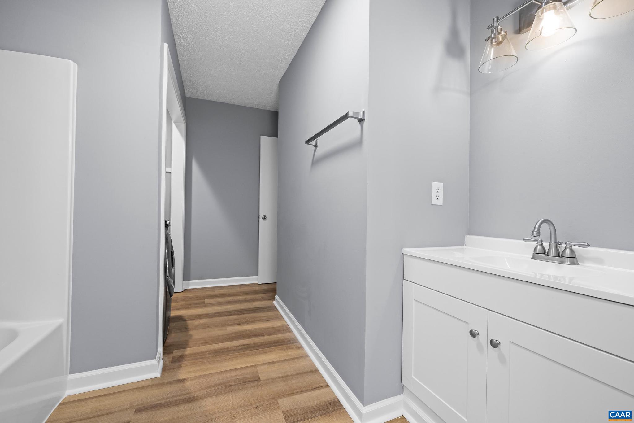 LAKE MONTICELLO - Residential Lease