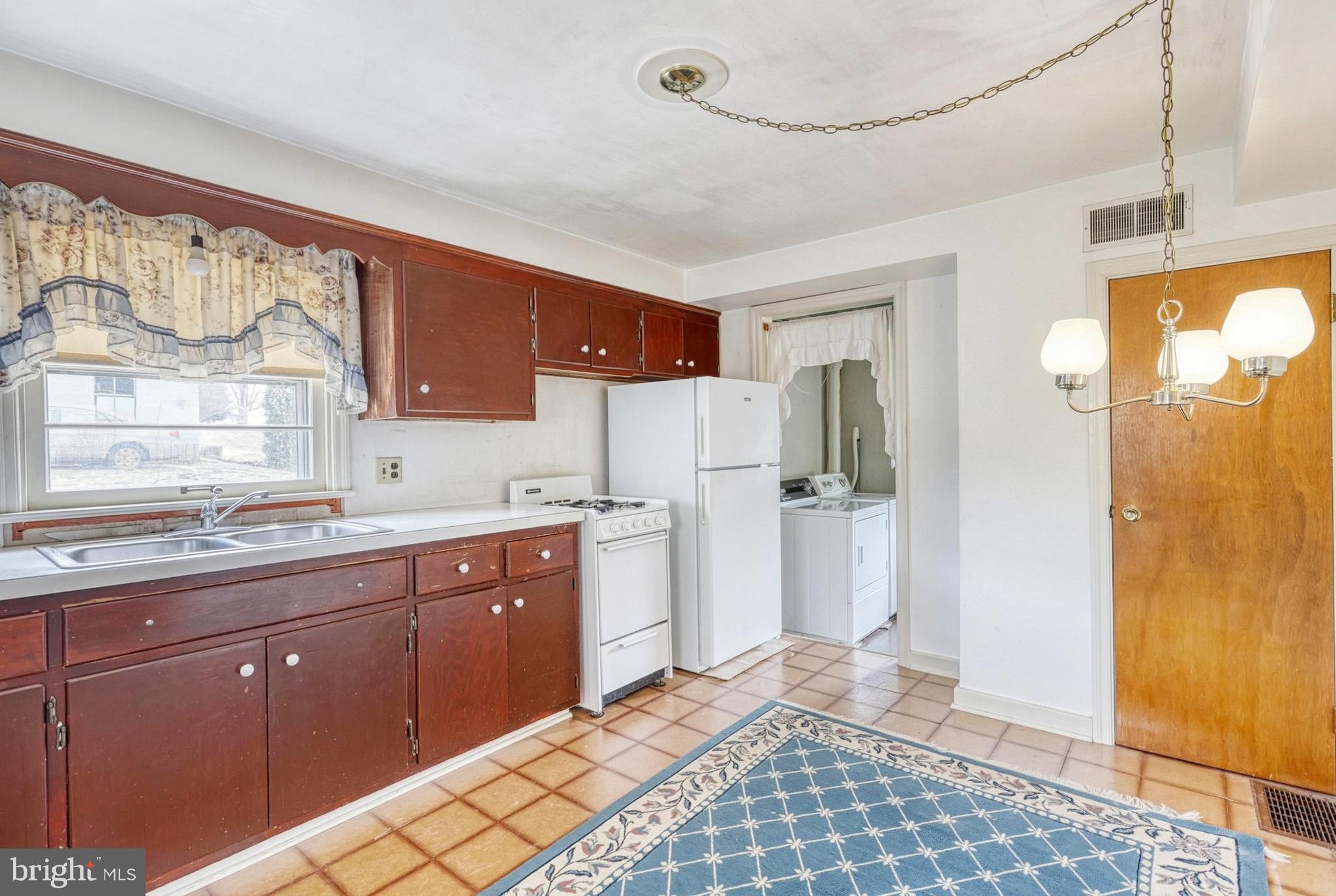 MANCHESTER - Residential