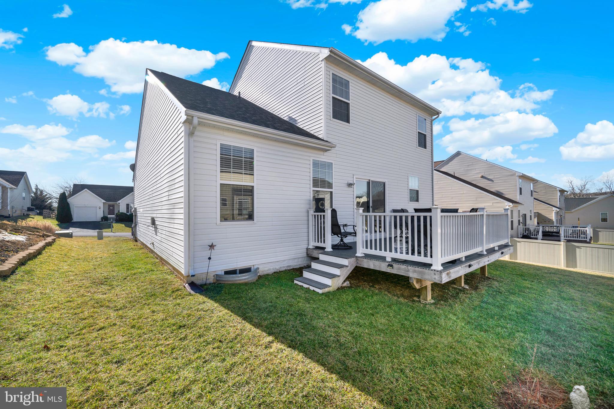 BENTWOOD ESTATES - Residential