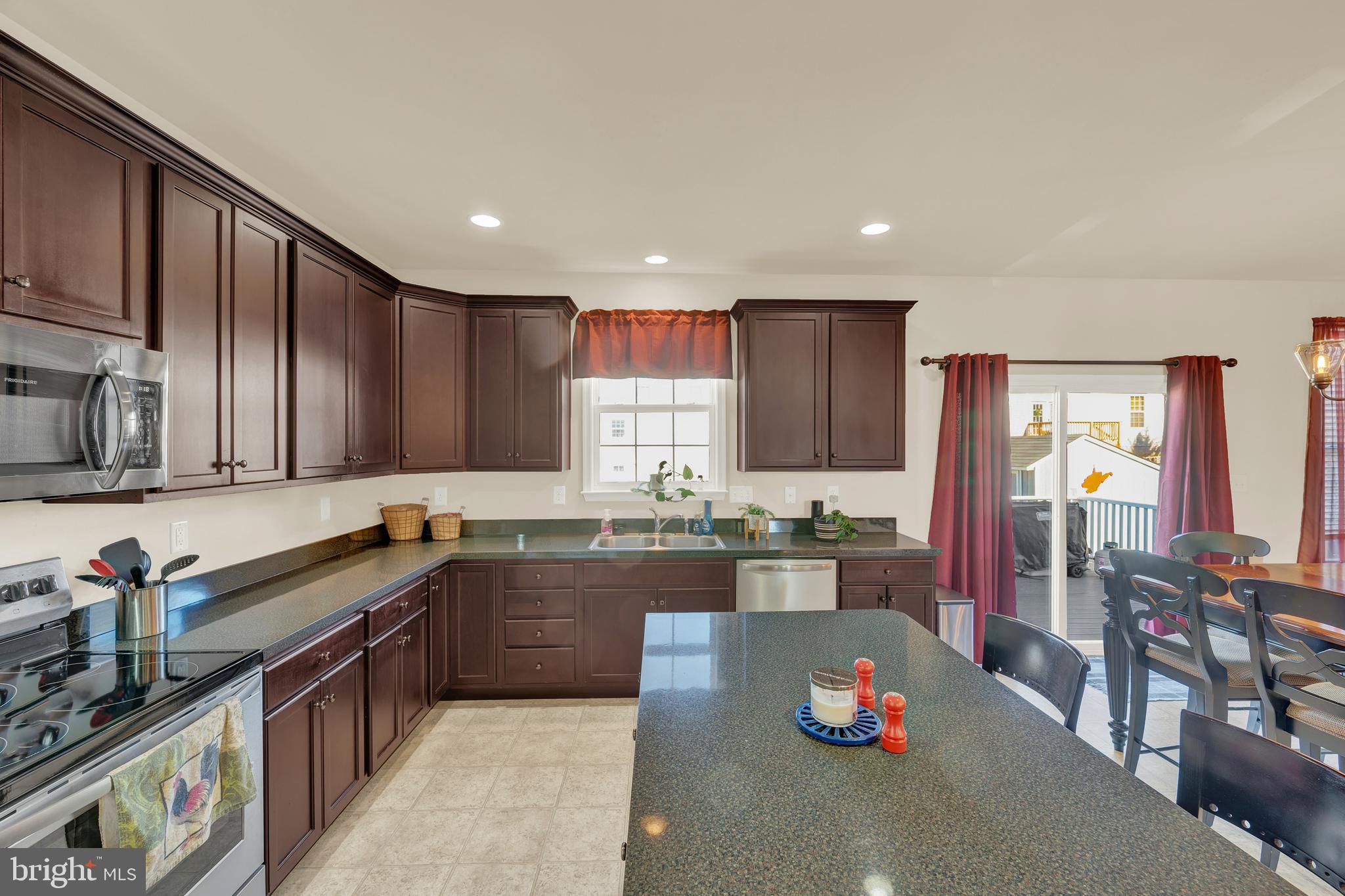 BENTWOOD ESTATES - Residential