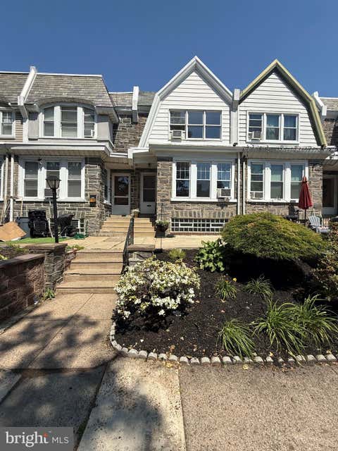 Townhouse For Sale - 7154 Cottage Street<br/> PHILADELPHIA, PA 19135