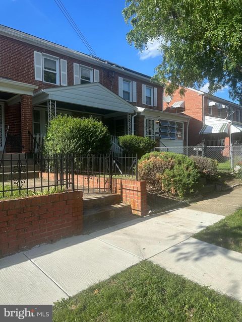 1902 T STREET SE WASHINGTON DC 20020