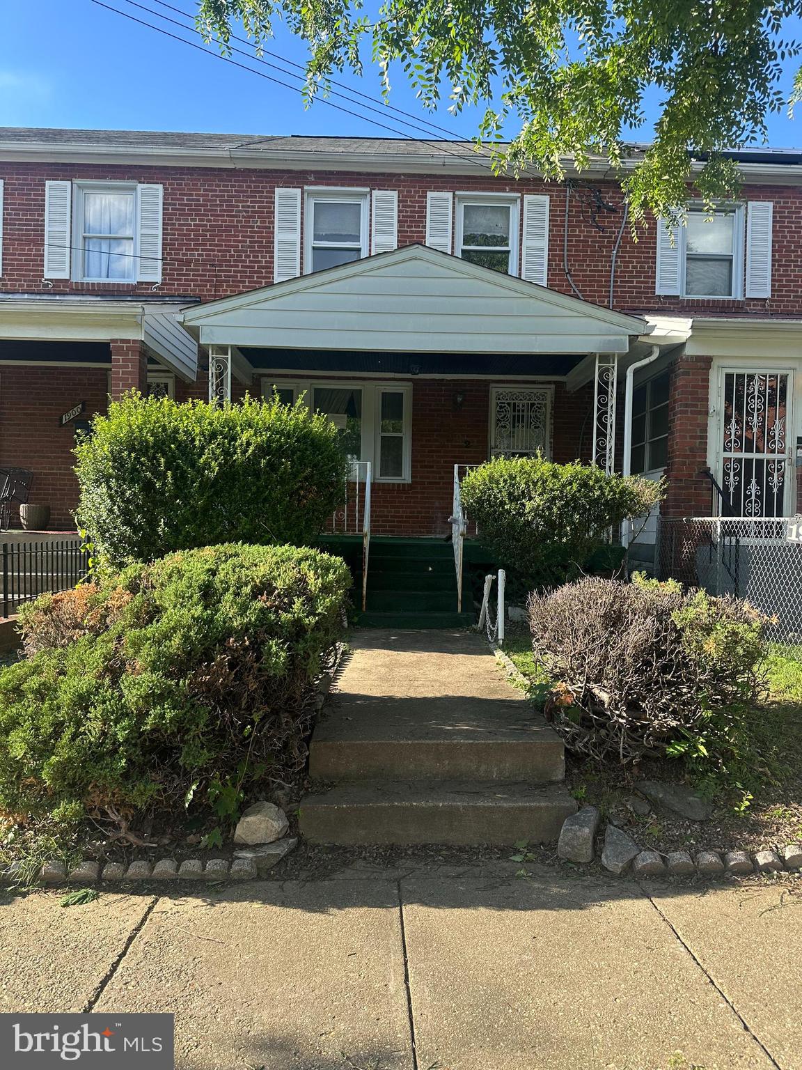 1902 T STREET SE