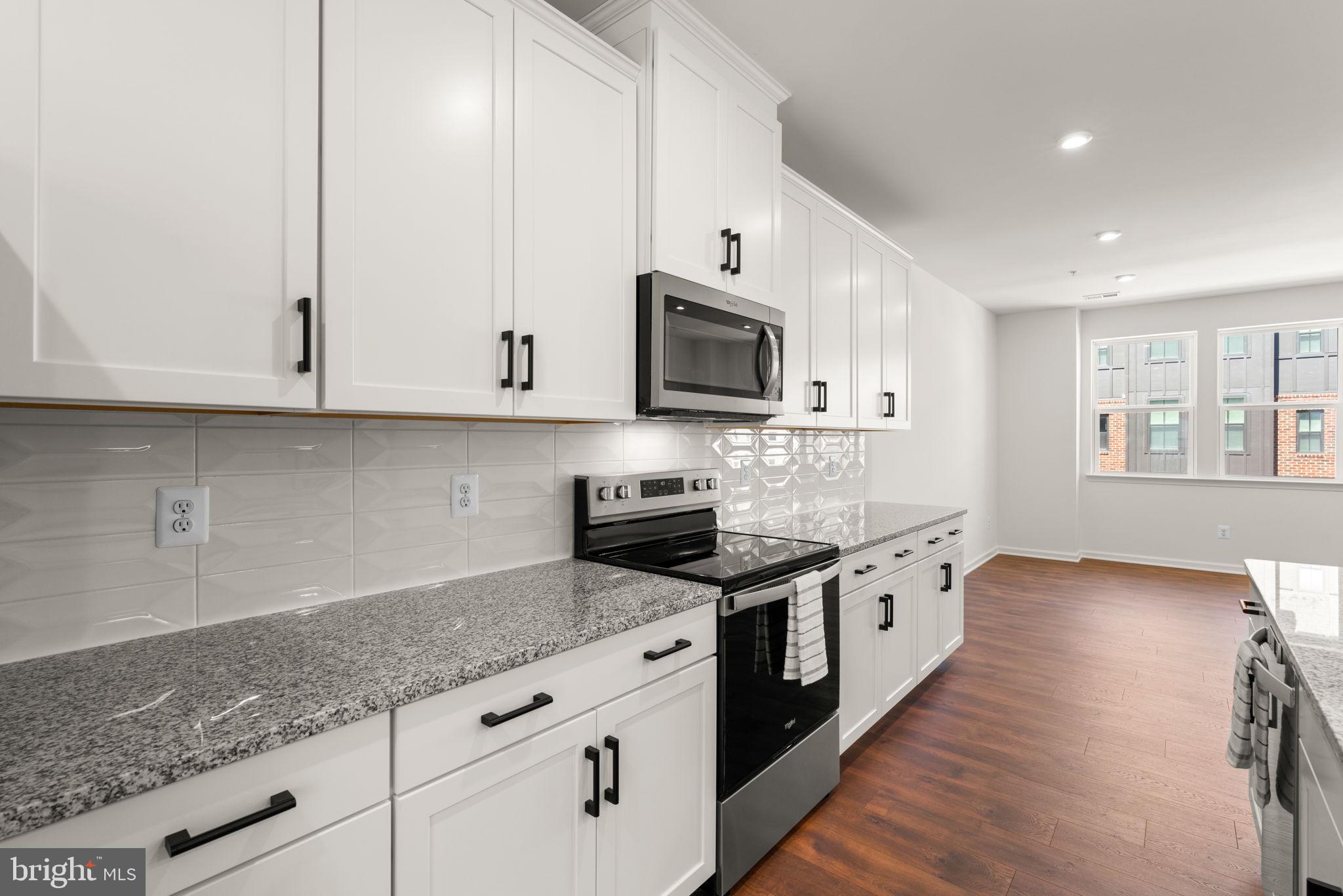 PADDOCK POINTE - Residential Lease