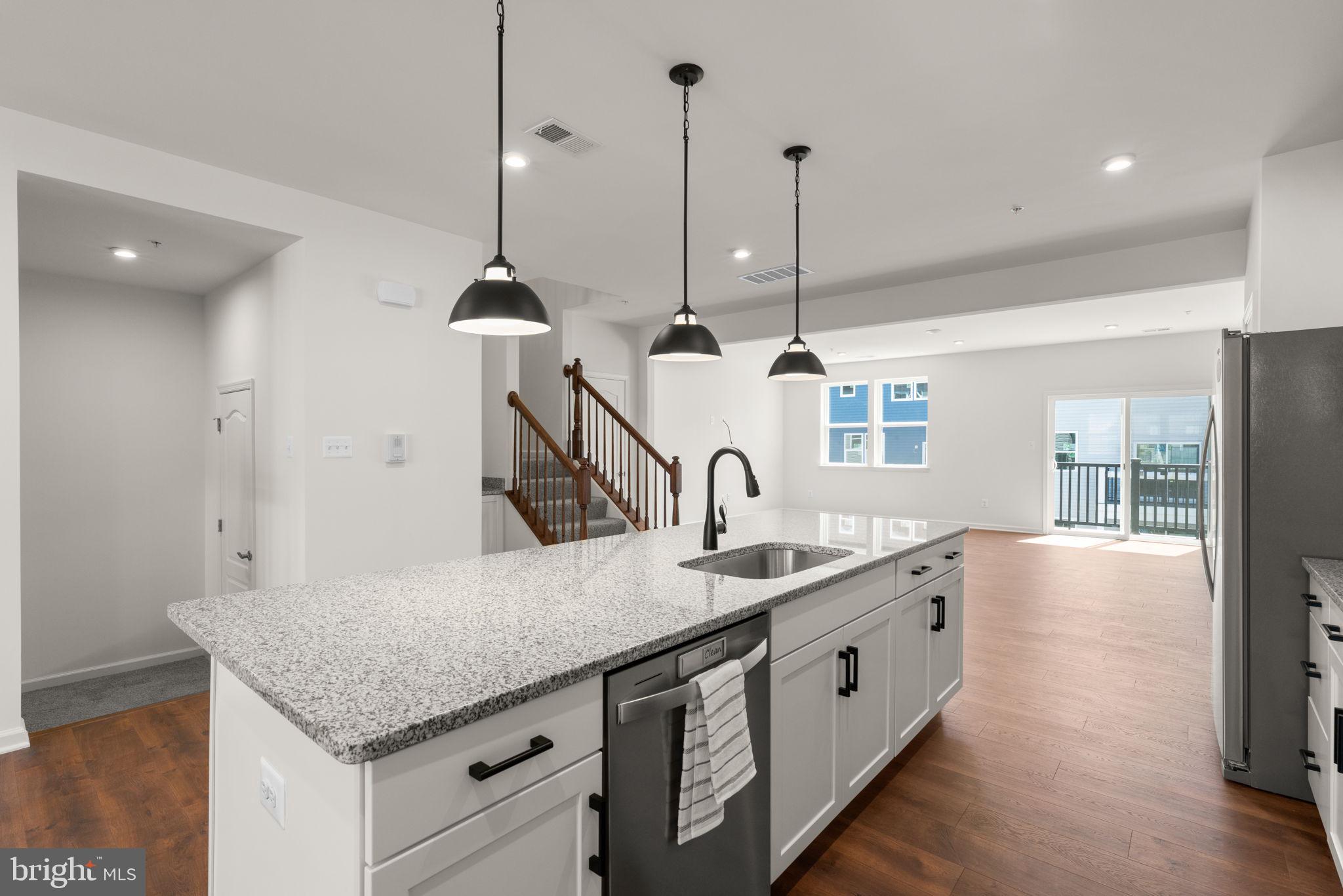 PADDOCK POINTE - Residential Lease