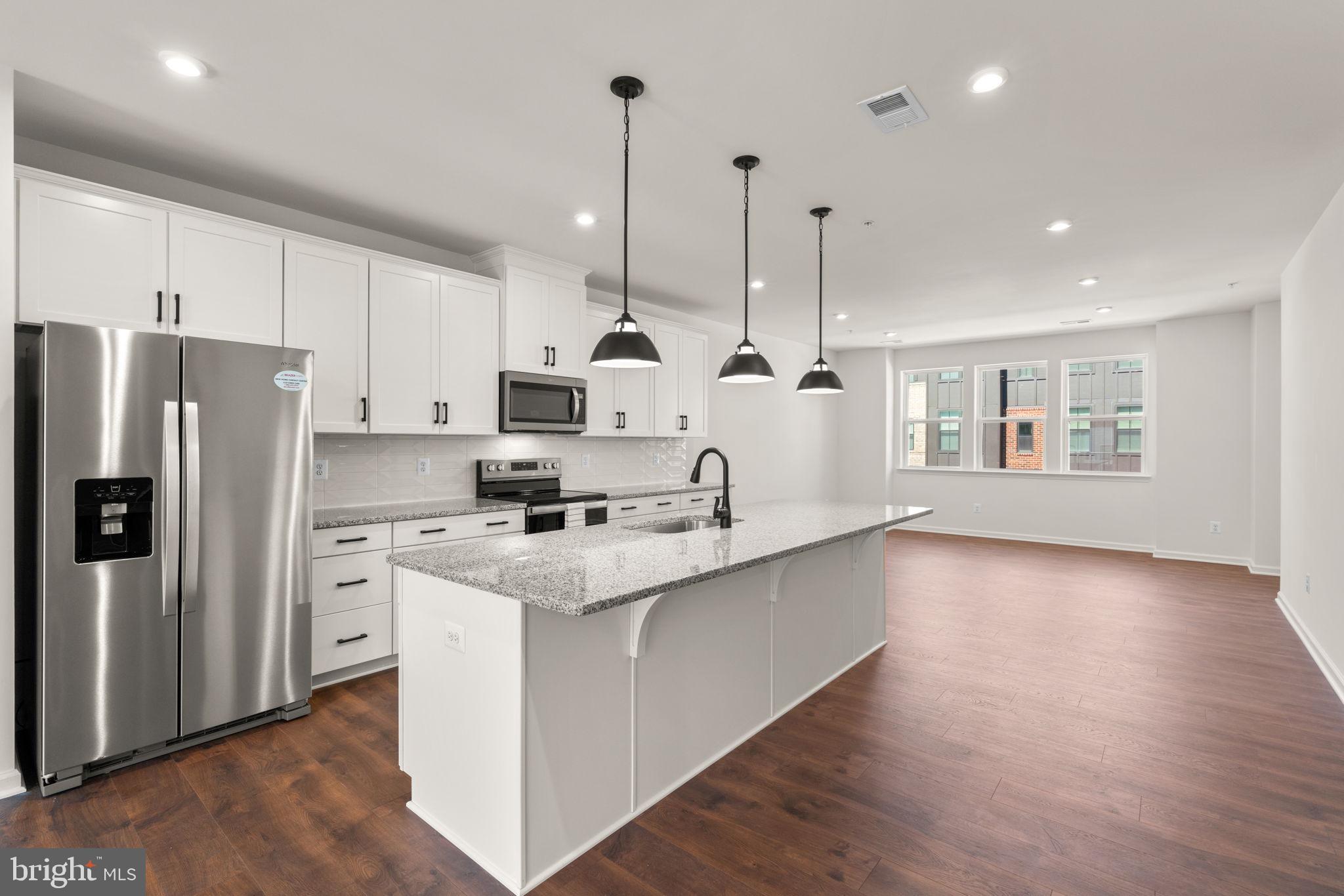 PADDOCK POINTE - Residential Lease