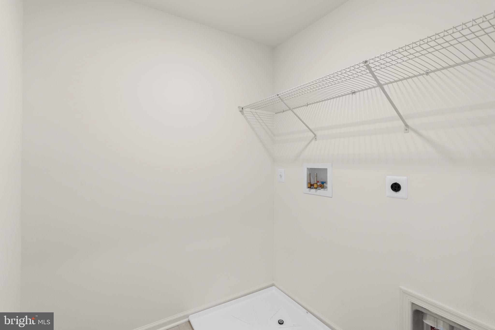 PADDOCK POINTE - Residential Lease