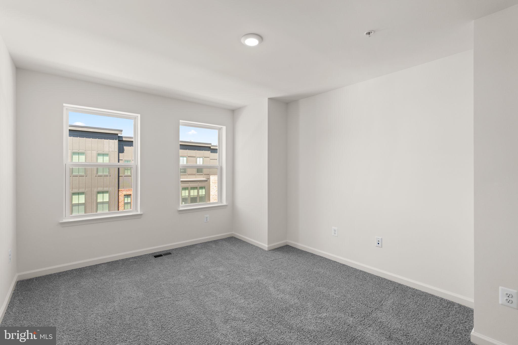 PADDOCK POINTE - Residential Lease