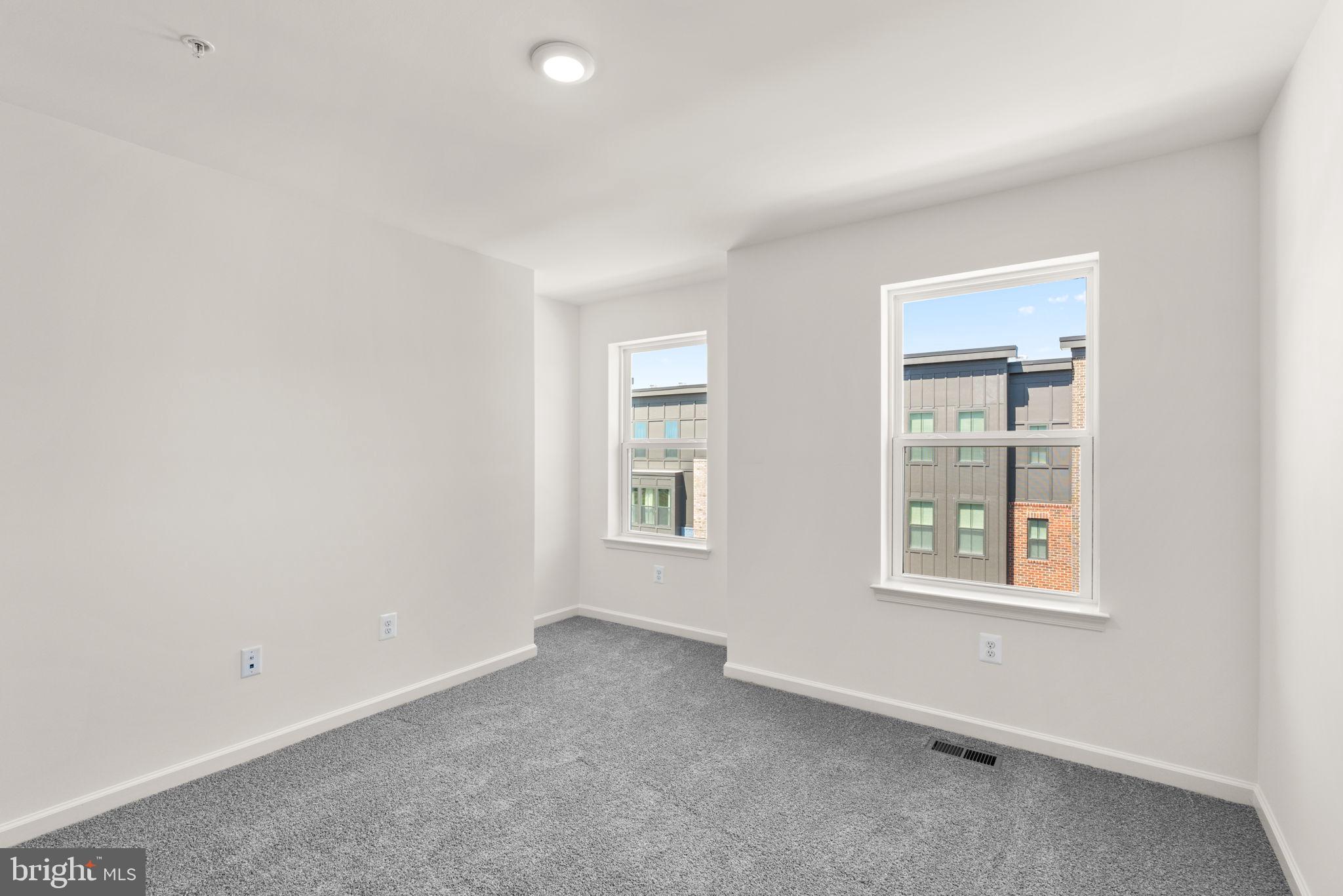 PADDOCK POINTE - Residential Lease