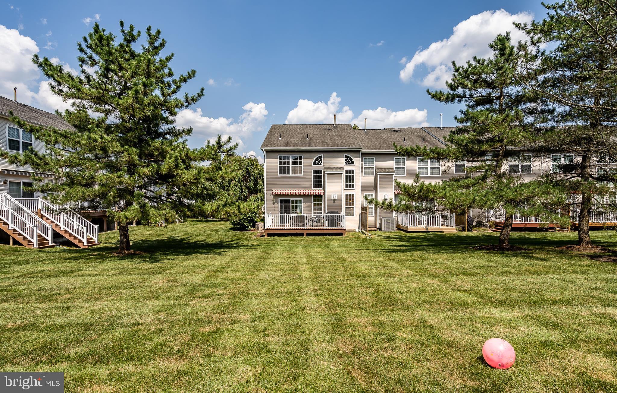 BRANDYWINE @ THORN - Residential