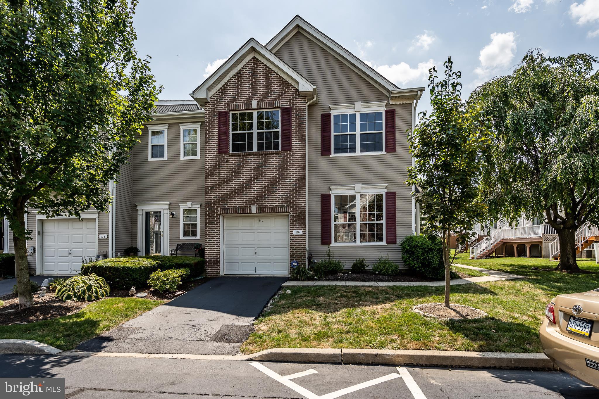 BRANDYWINE @ THORN - Residential