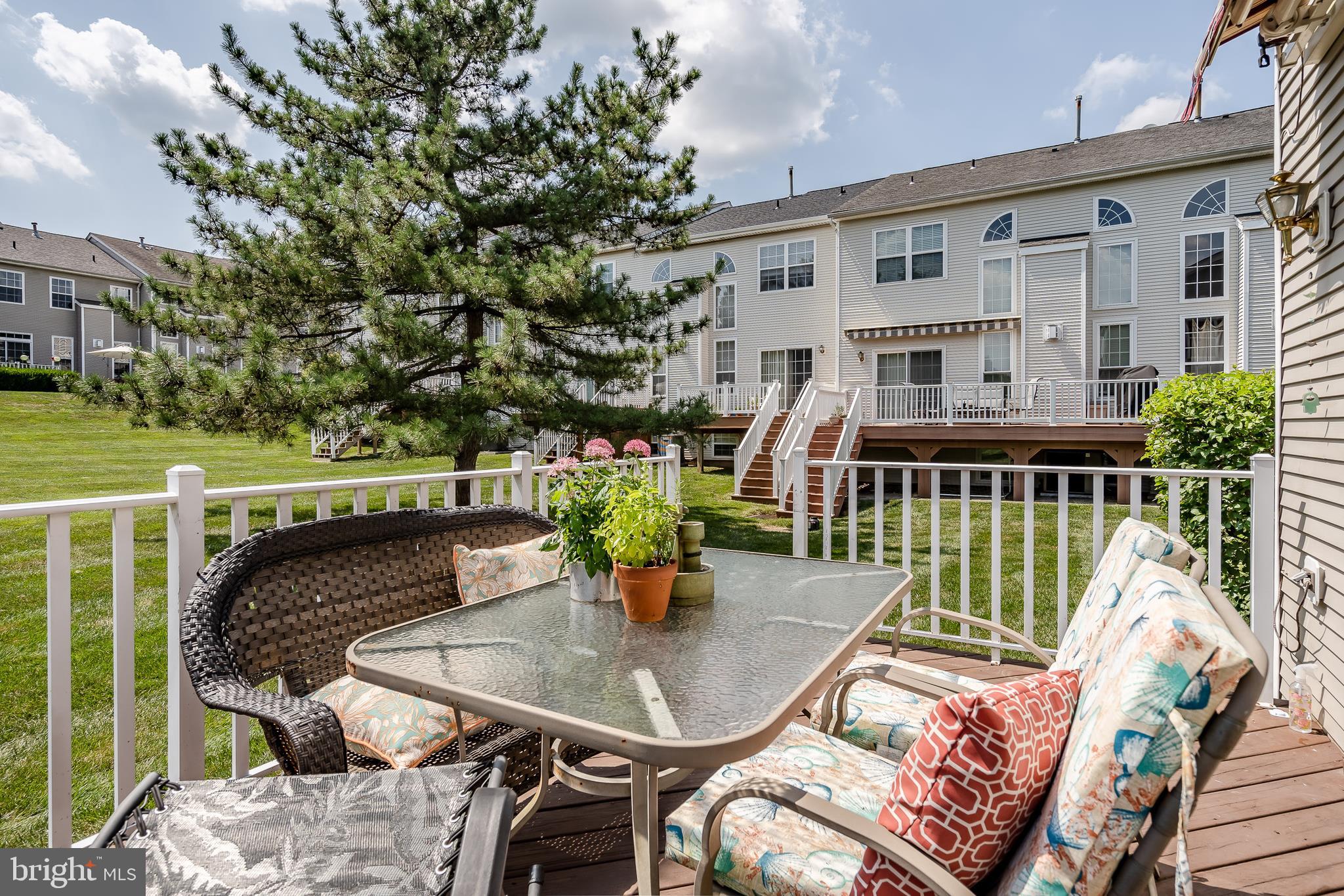 BRANDYWINE @ THORN - Residential