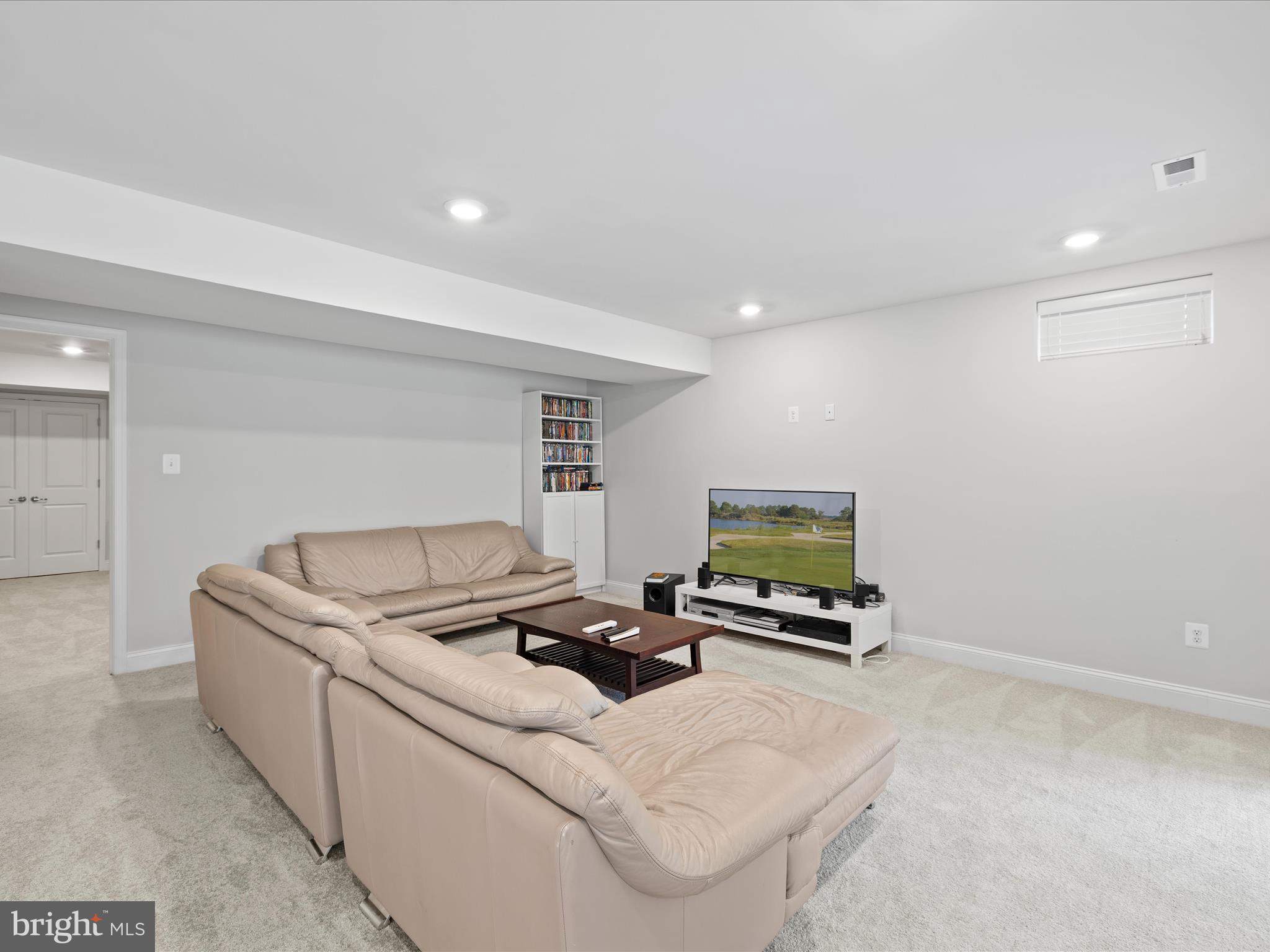 PLANTATION LAKES - Residential