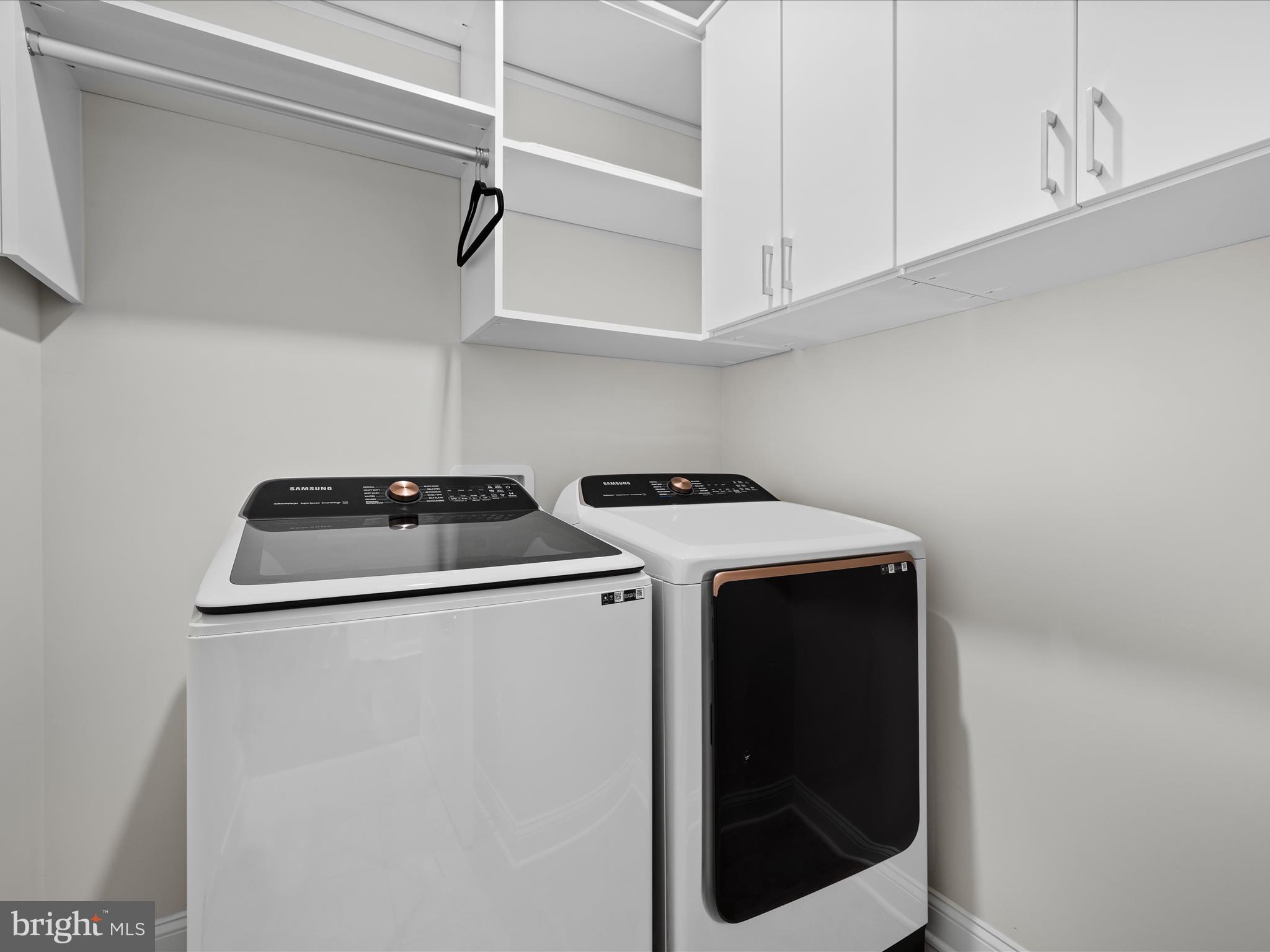 PLANTATION LAKES - Residential