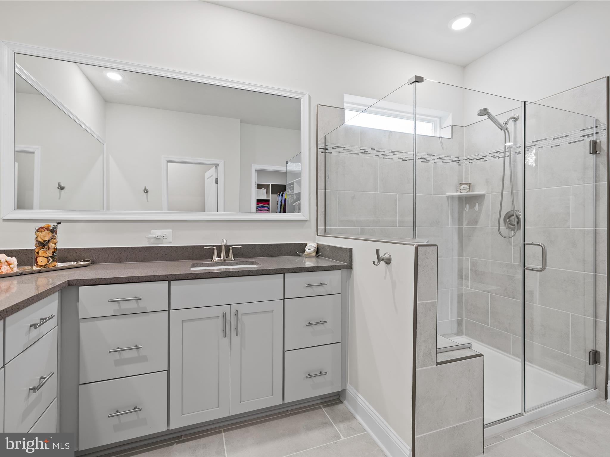 PLANTATION LAKES - Residential