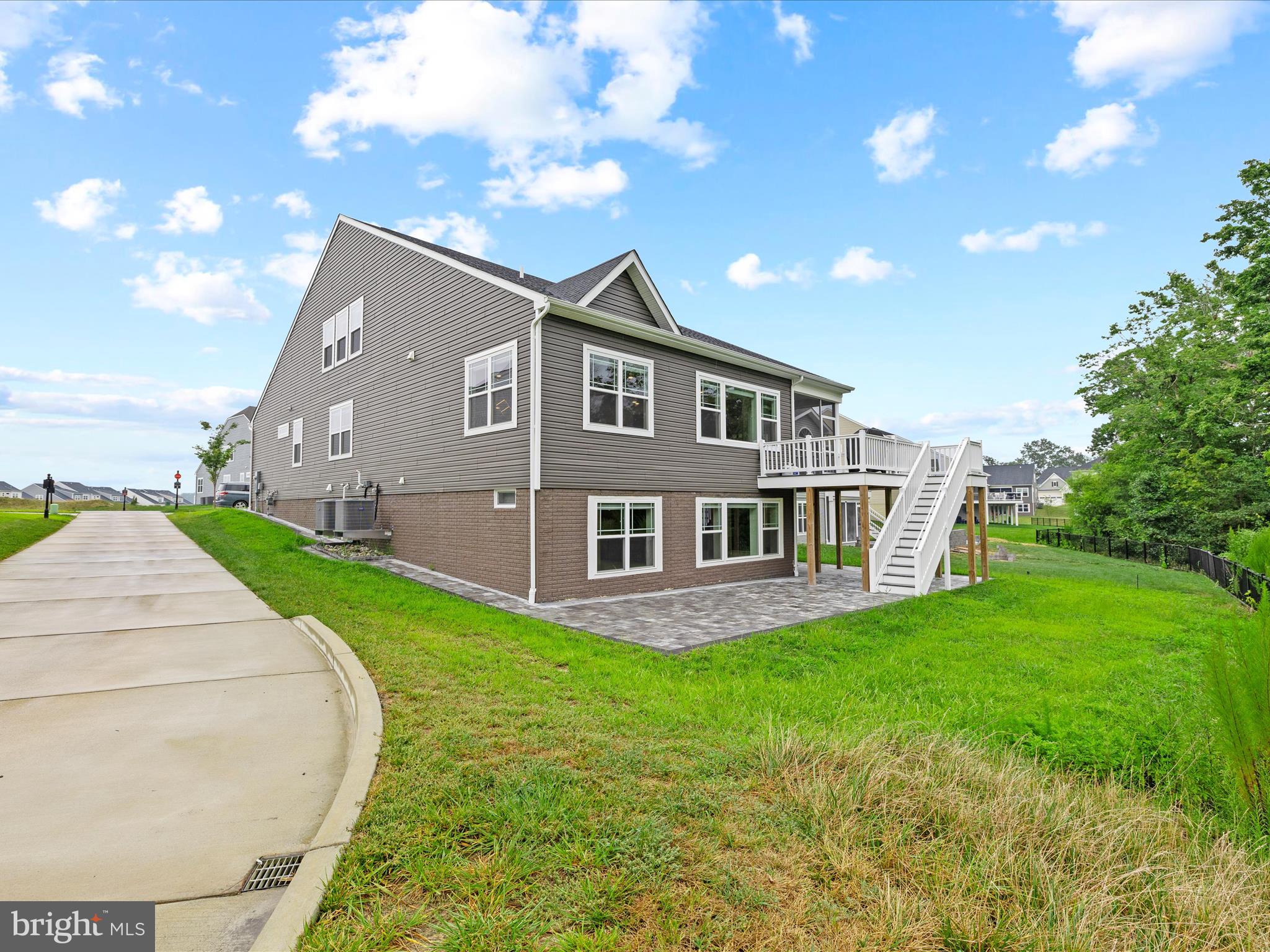 PLANTATION LAKES - Residential