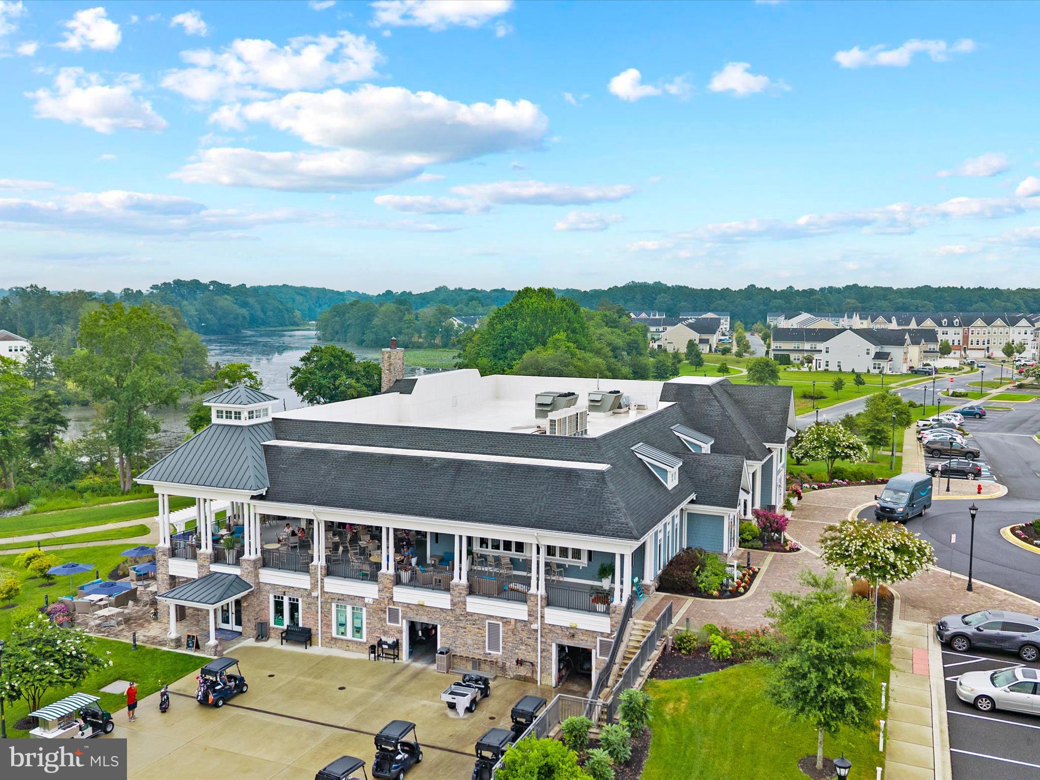 PLANTATION LAKES - Residential